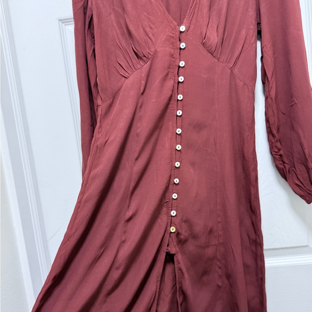 Elegant Burgundy Button-Down Aritzia Wilfred  Dress